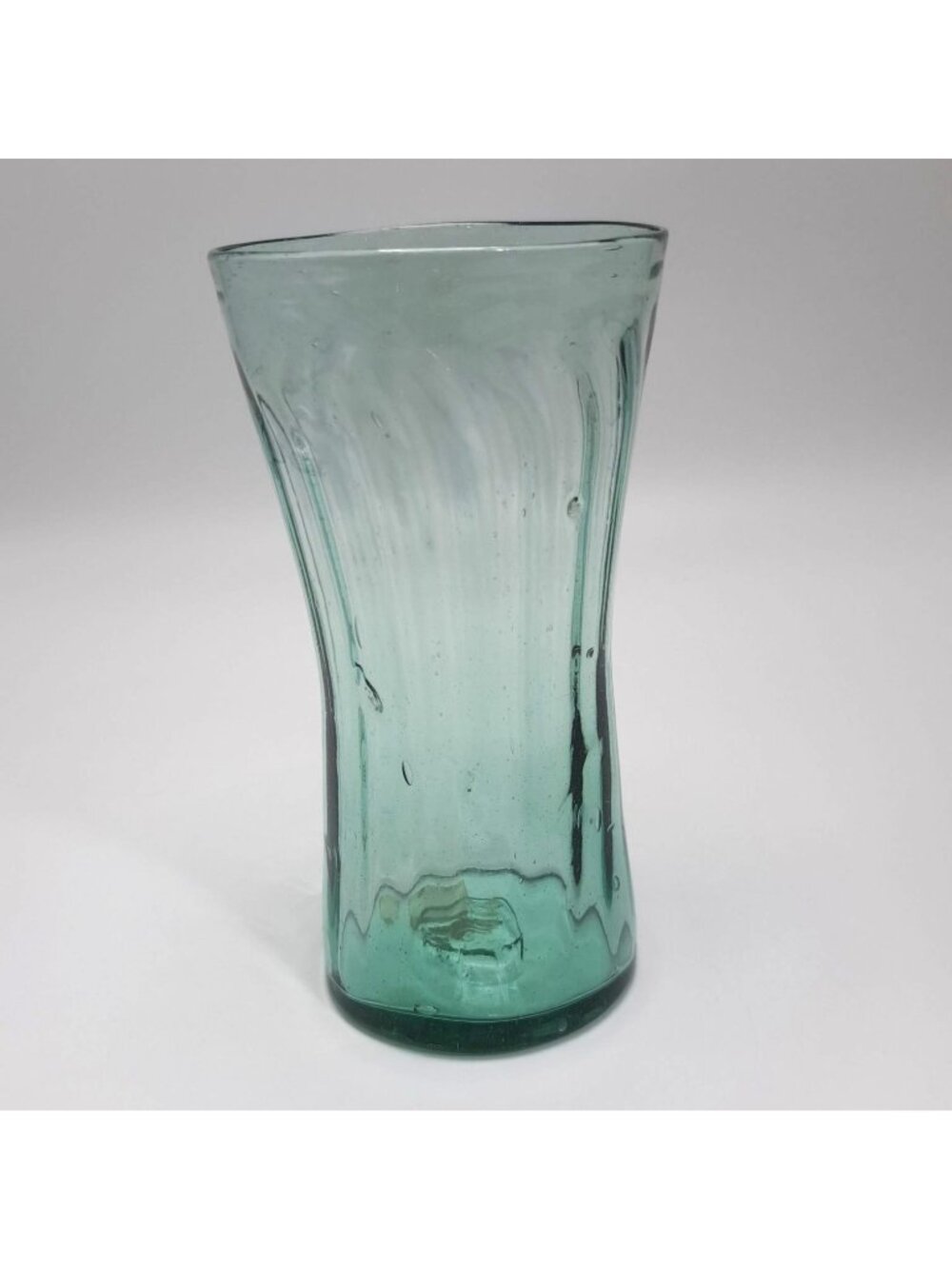 Green Ribbed Hand Blown Glass Tumbler With Bubbles Made In Mexico B. Tovar Y Hno